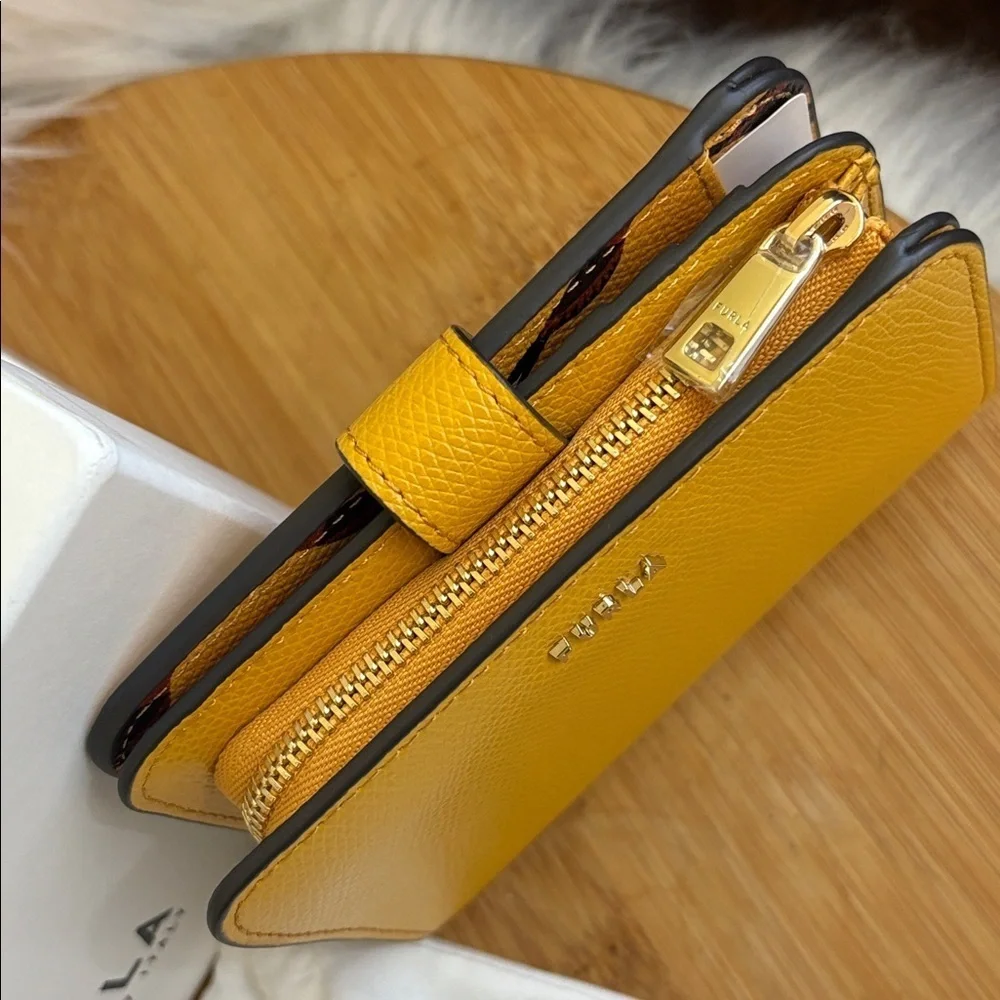 Furla | Babylon Saffiano Leather Compact Trifold Zip Around Flap Snap Wallet NIB